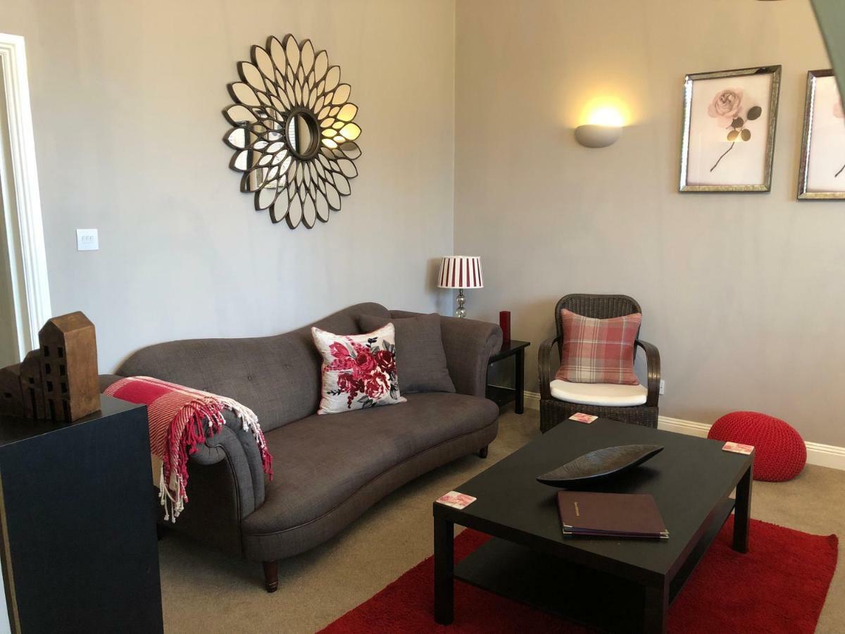 סאות'המפטון Number 10 Service Apartment - Danes מראה חיצוני תמונה